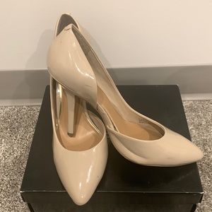 2 1/2” heel in original box